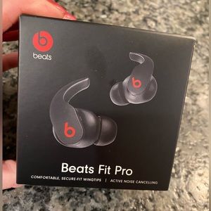 Brand new Beats by Dre Pro Fit Noise Cancelling Ear Buds